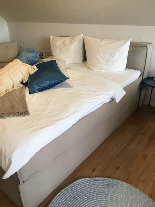 Modernes Mit Herrlichem Blick Ins Gruene Unterbrand